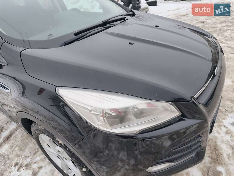 Внедорожник / Кроссовер Ford Kuga 2016 в Киеве