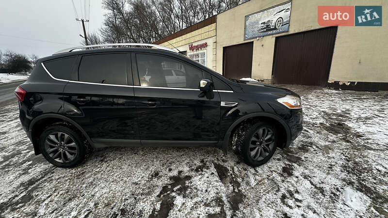 Внедорожник / Кроссовер Ford Kuga 2010 в Глухове