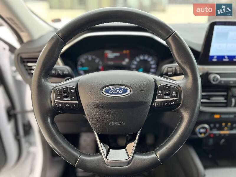 Позашляховик / Кросовер Ford Kuga 2020 в Бердичеві