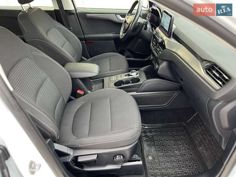 Позашляховик / Кросовер Ford Kuga 2020 в Бердичеві