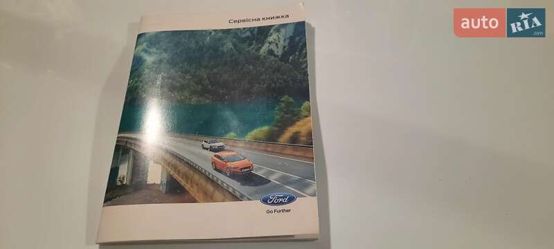 Внедорожник / Кроссовер Ford Kuga 2021 в Харькове