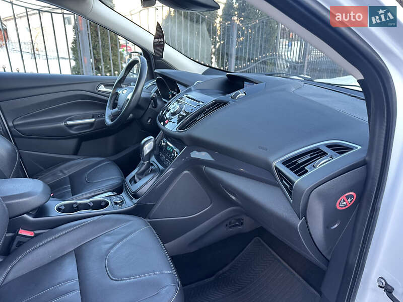 Позашляховик / Кросовер Ford Kuga 2014 в Житомирі