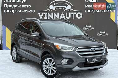 Внедорожник / Кроссовер Ford Kuga 2016 в Виннице