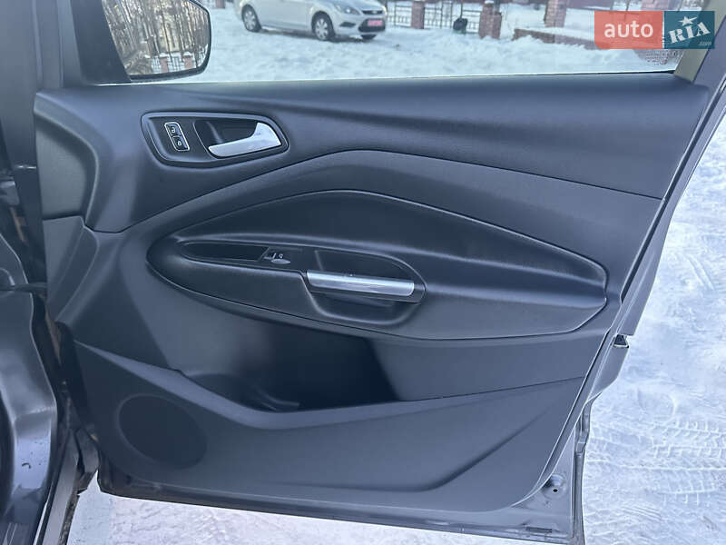 Внедорожник / Кроссовер Ford Kuga 2014 в Владимирце