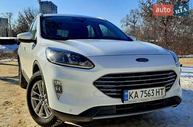 Позашляховик / Кросовер Ford Kuga 2021 в Харкові