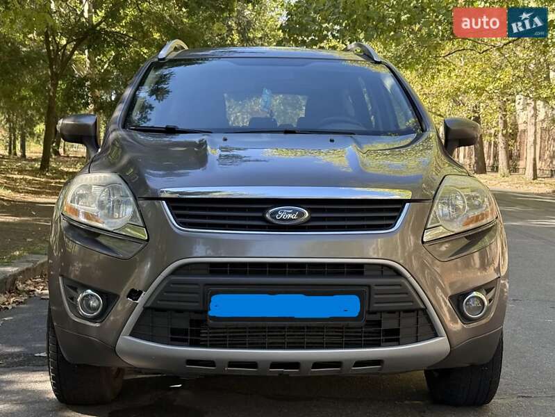 Позашляховик / Кросовер Ford Kuga 2012 в Миколаєві