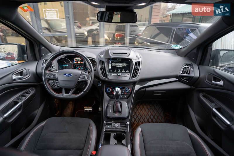 Позашляховик / Кросовер Ford Kuga 2019 в Києві