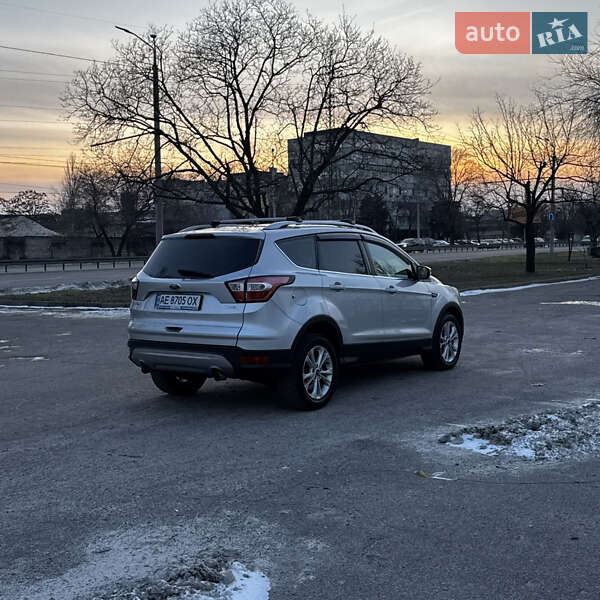 Позашляховик / Кросовер Ford Kuga 2019 в Дніпрі