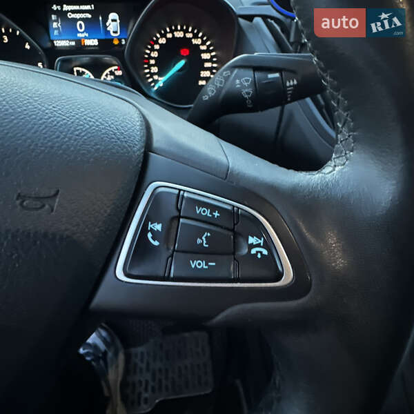 Позашляховик / Кросовер Ford Kuga 2019 в Дніпрі