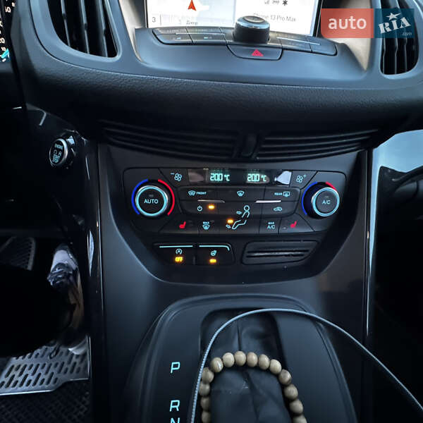 Позашляховик / Кросовер Ford Kuga 2019 в Дніпрі