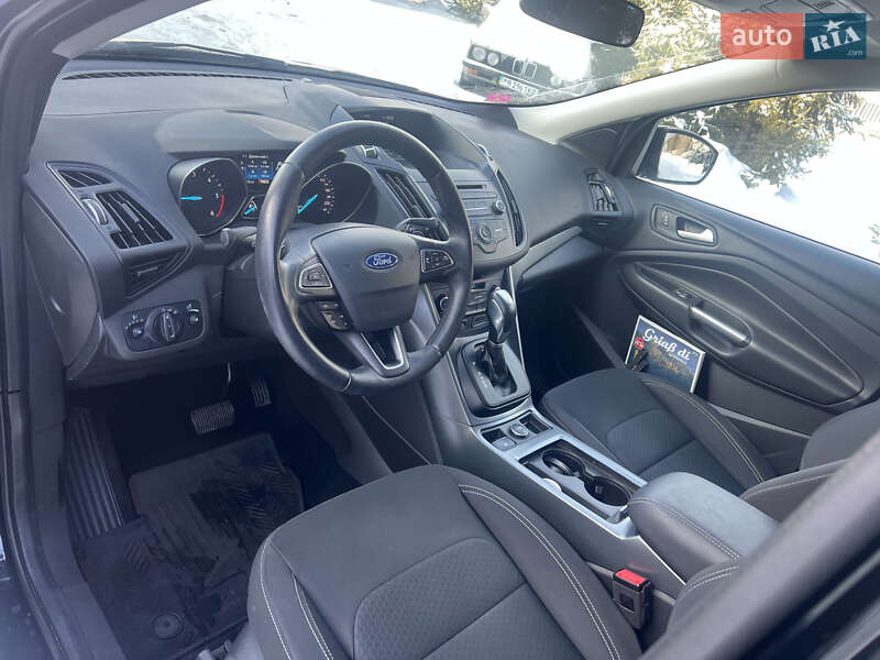 Позашляховик / Кросовер Ford Kuga 2018 в Вінниці