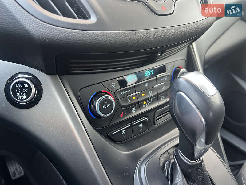 Позашляховик / Кросовер Ford Kuga 2018 в Вінниці