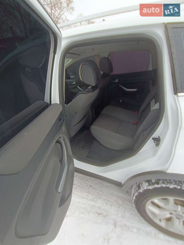 Внедорожник / Кроссовер Ford Kuga 2012 в Кропивницком