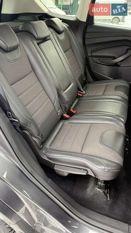 Внедорожник / Кроссовер Ford Kuga 2015 в Луцке