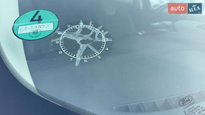 Внедорожник / Кроссовер Ford Kuga 2015 в Луцке