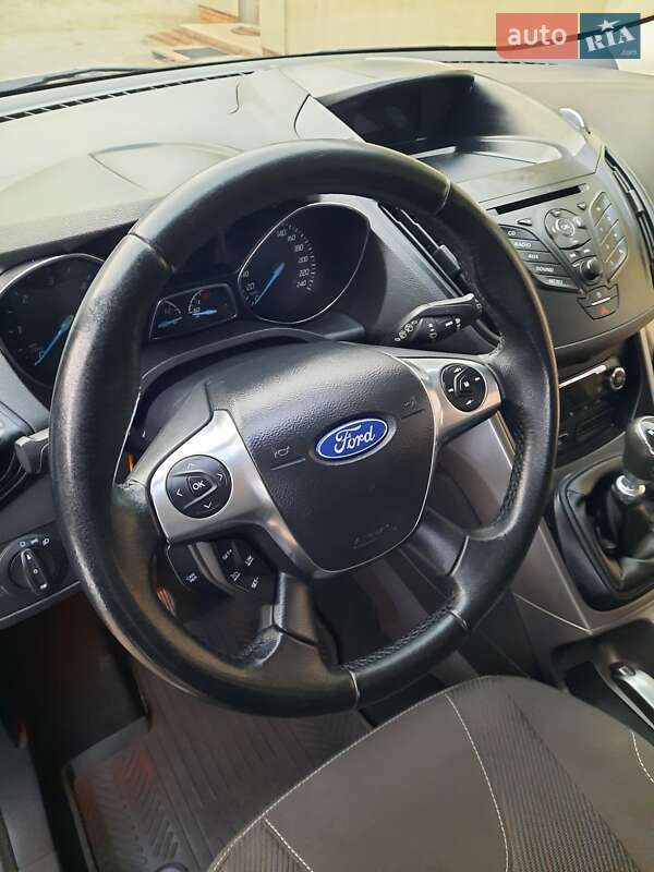 Позашляховик / Кросовер Ford Kuga 2013 в Новомосковську фото 13 Позашляховик / Кросовер Ford Kuga 2013 в Новомосковську
