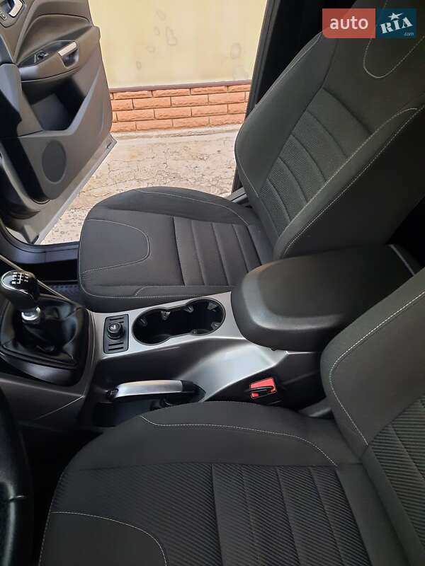 Позашляховик / Кросовер Ford Kuga 2013 в Новомосковську фото 15 Позашляховик / Кросовер Ford Kuga 2013 в Новомосковську