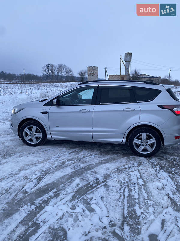 Позашляховик / Кросовер Ford Kuga 2017 в Горохові фото 4 Позашляховик / Кросовер Ford Kuga 2017 в Горохові