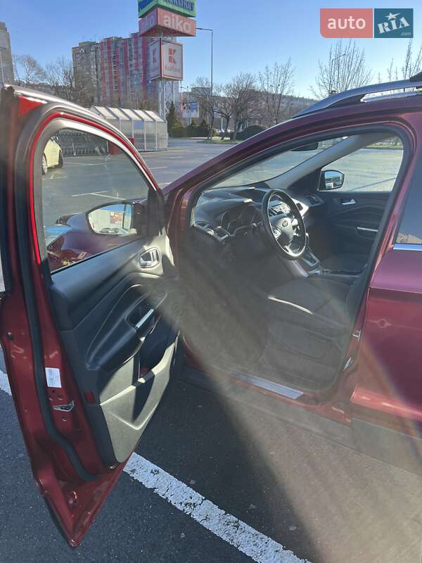 Внедорожник / Кроссовер Ford Kuga 2016 в Измаиле фото 4 Внедорожник / Кроссовер Ford Kuga 2016 в Измаиле