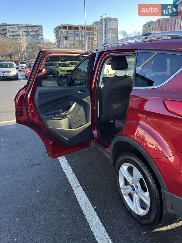 Внедорожник / Кроссовер Ford Kuga 2016 в Измаиле фото 6 Внедорожник / Кроссовер Ford Kuga 2016 в Измаиле