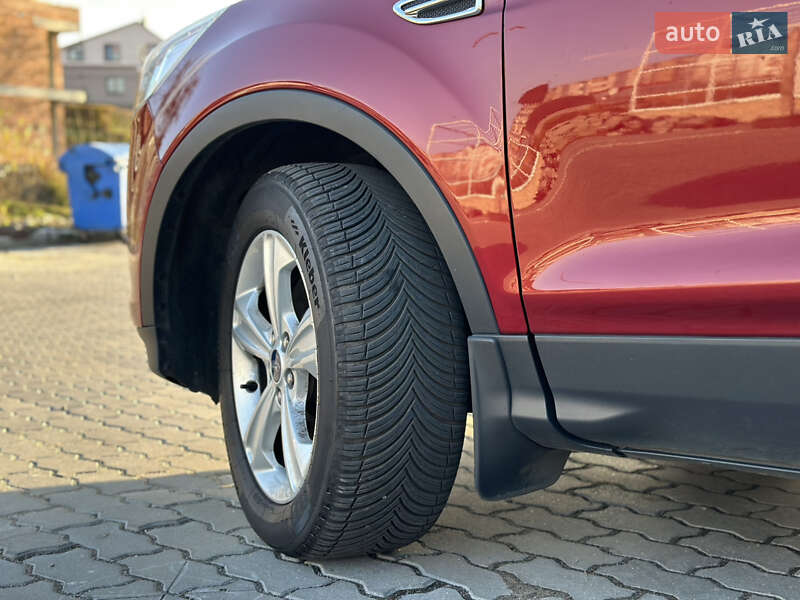 Позашляховик / Кросовер Ford Kuga 2015 в Львові фото 13 Позашляховик / Кросовер Ford Kuga 2015 в Львові