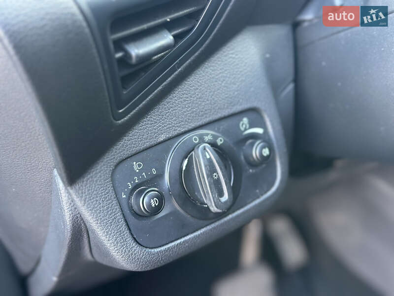 Позашляховик / Кросовер Ford Kuga 2015 в Львові фото 58 Позашляховик / Кросовер Ford Kuga 2015 в Львові