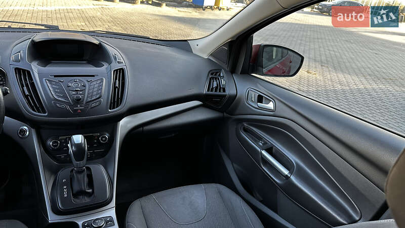Позашляховик / Кросовер Ford Kuga 2015 в Львові фото 62 Позашляховик / Кросовер Ford Kuga 2015 в Львові