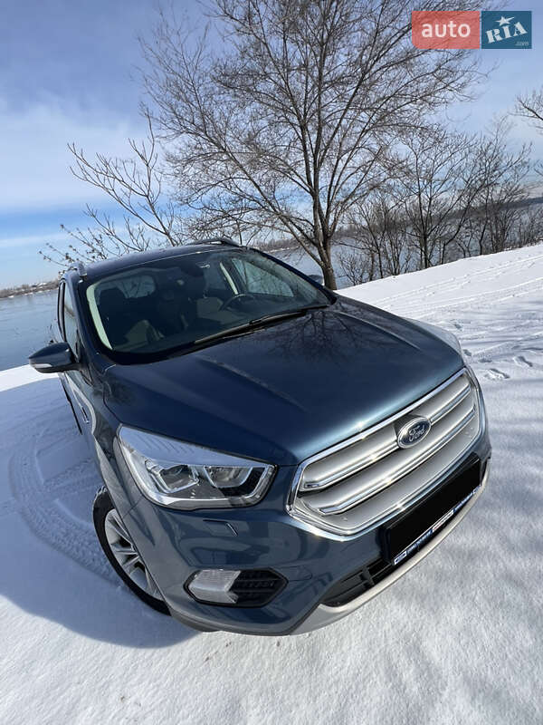 Внедорожник / Кроссовер Ford Kuga 2019 в Днепре фото 8 Внедорожник / Кроссовер Ford Kuga 2019 в Днепре