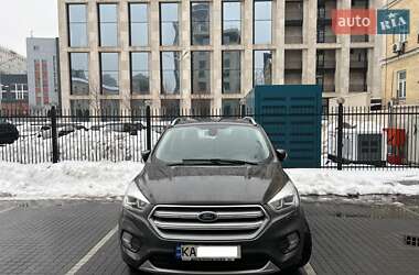 Внедорожник / Кроссовер Ford Kuga 2019 в Киеве