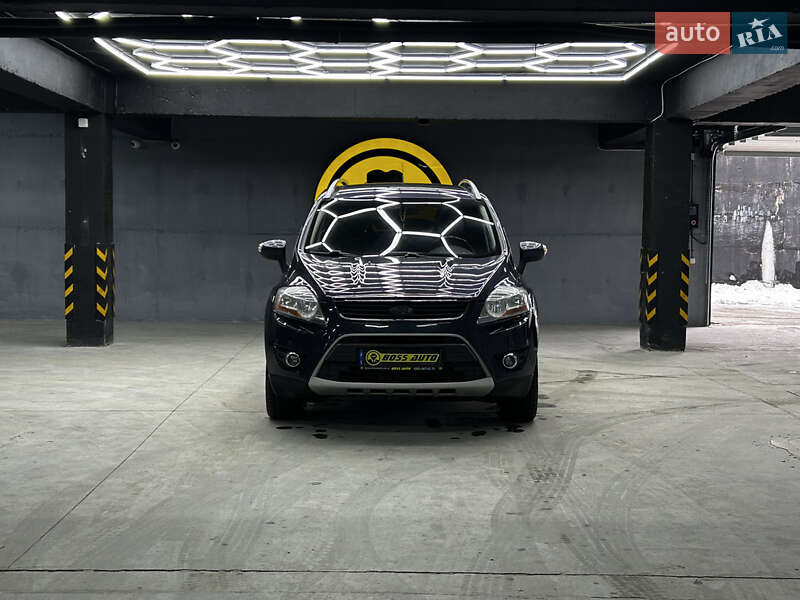 Внедорожник / Кроссовер Ford Kuga 2012 в Черновцах
