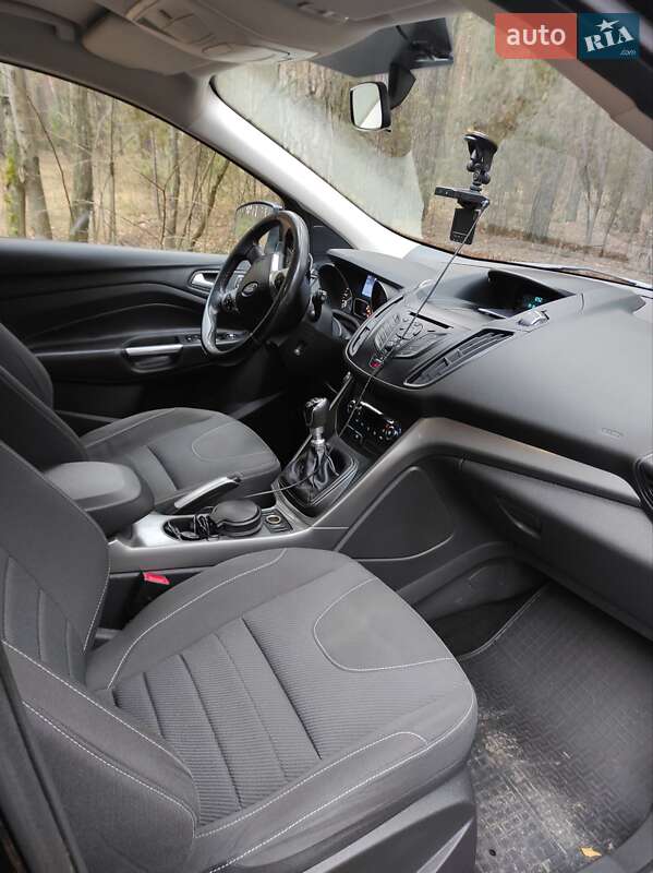 Позашляховик / Кросовер Ford Kuga 2013 в Сумах