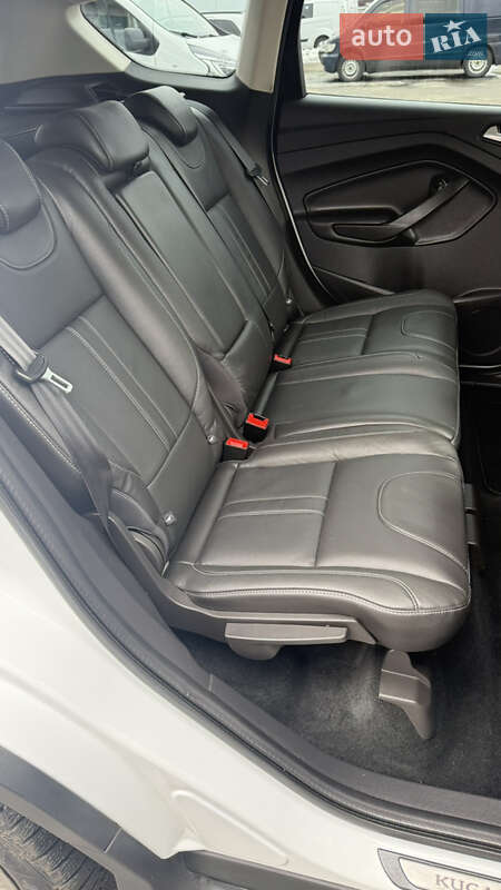 Позашляховик / Кросовер Ford Kuga 2019 в Луцьку