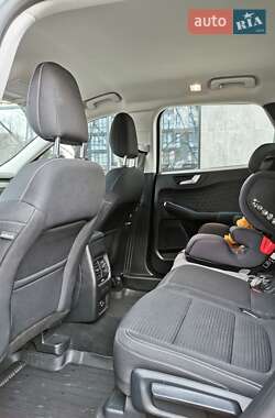 Внедорожник / Кроссовер Ford Kuga 2020 в Ужгороде
