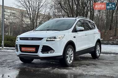 Внедорожник / Кроссовер Ford Kuga 2015 в Черкассах