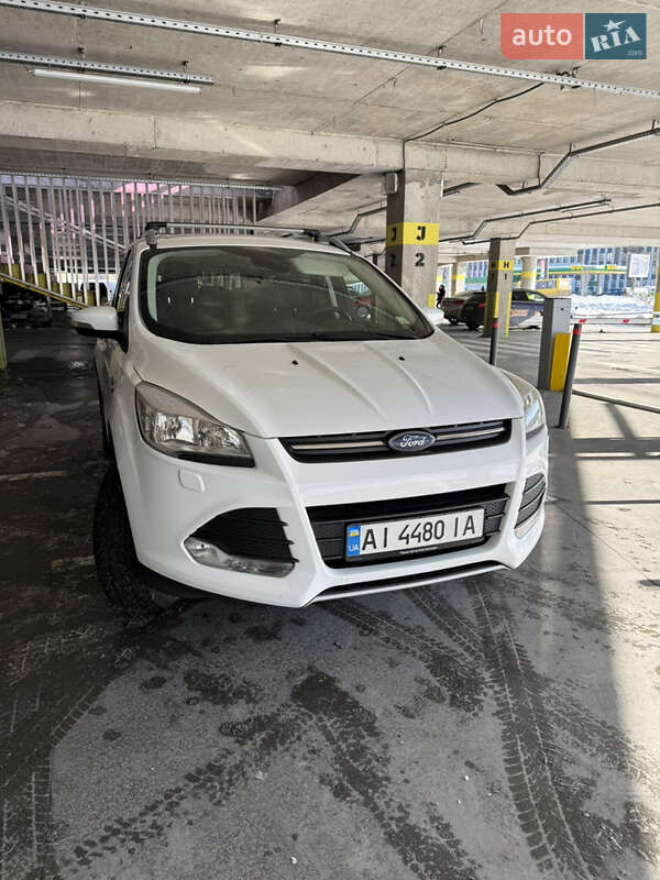 Позашляховик / Кросовер Ford Kuga 2016 в Львові