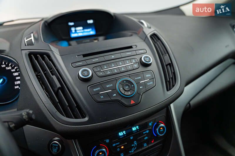 Внедорожник / Кроссовер Ford Kuga 2017 в Киеве