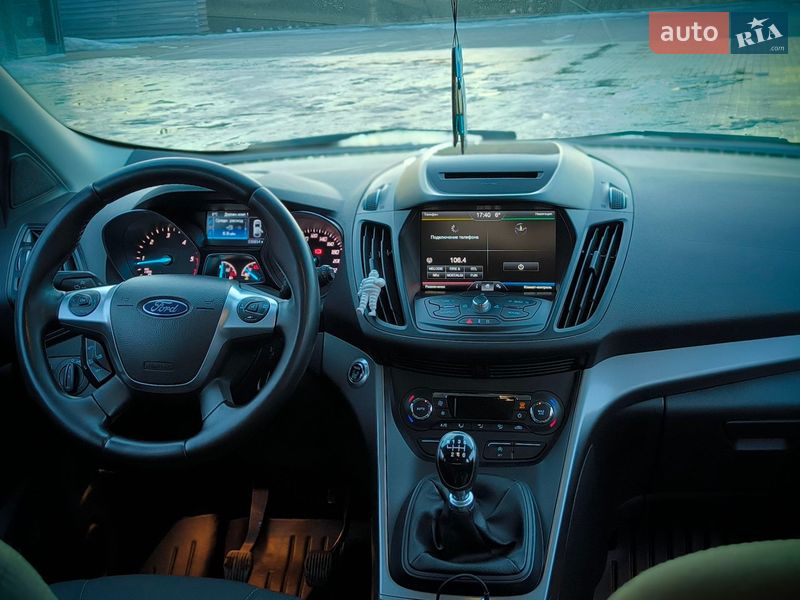 Позашляховик / Кросовер Ford Kuga 2016 в Вінниці