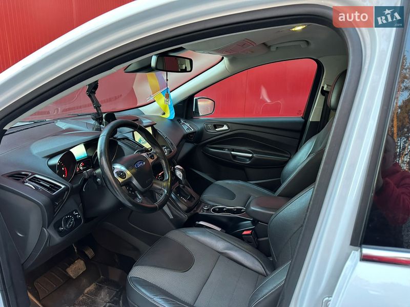 Внедорожник / Кроссовер Ford Kuga 2015 в Львове