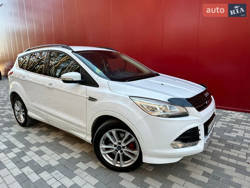 Внедорожник / Кроссовер Ford Kuga 2015 в Львове