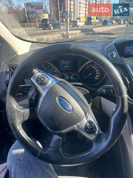 Внедорожник / Кроссовер Ford Kuga 2014 в Тернополе