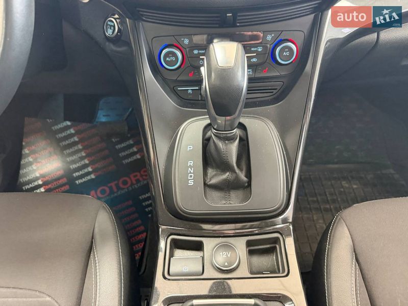 Внедорожник / Кроссовер Ford Kuga 2019 в Киеве