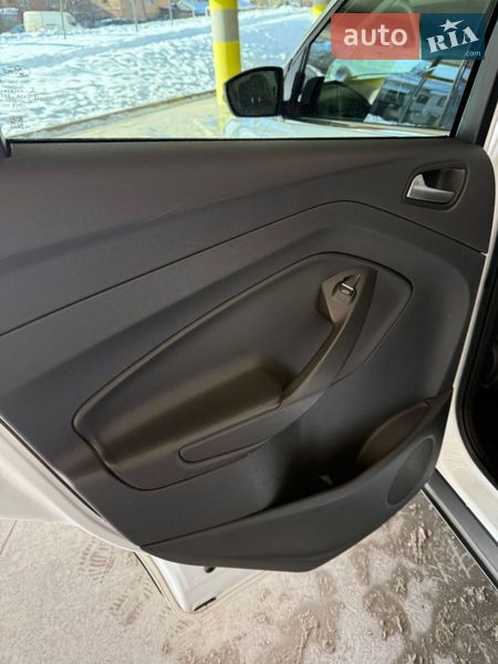 Позашляховик / Кросовер Ford Kuga 2016 в Львові