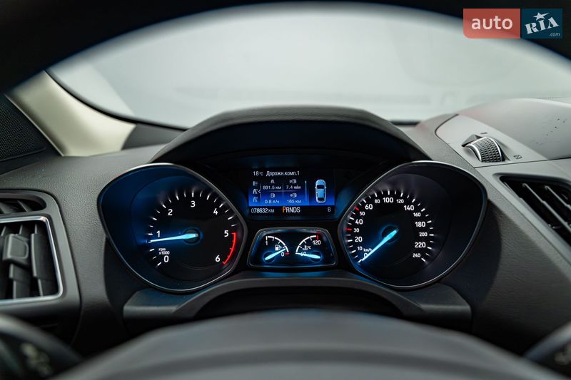 Позашляховик / Кросовер Ford Kuga 2019 в Києві