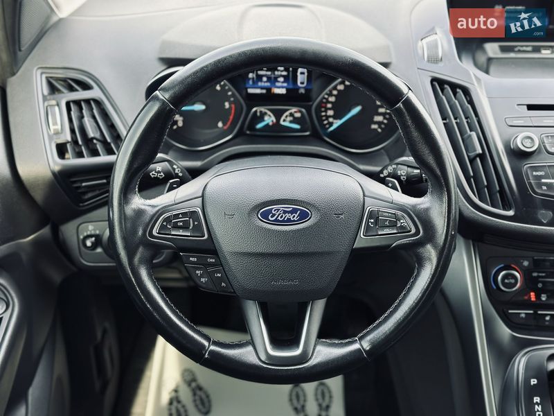 Внедорожник / Кроссовер Ford Kuga 2017 в Кременчуге