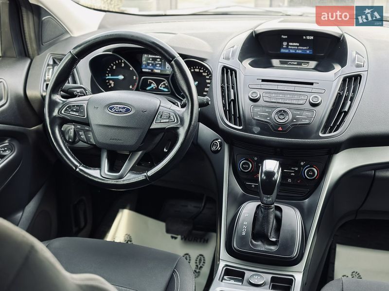 Внедорожник / Кроссовер Ford Kuga 2017 в Кременчуге