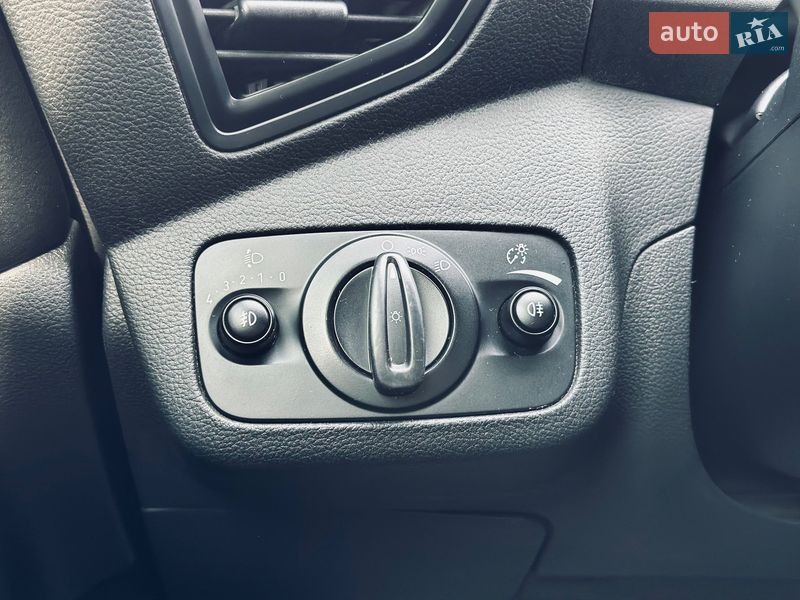 Внедорожник / Кроссовер Ford Kuga 2017 в Кременчуге