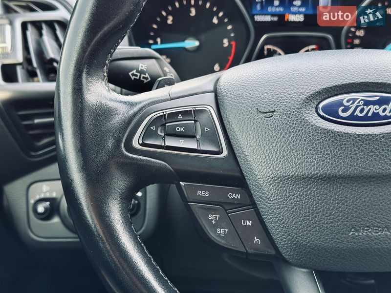 Внедорожник / Кроссовер Ford Kuga 2017 в Кременчуге