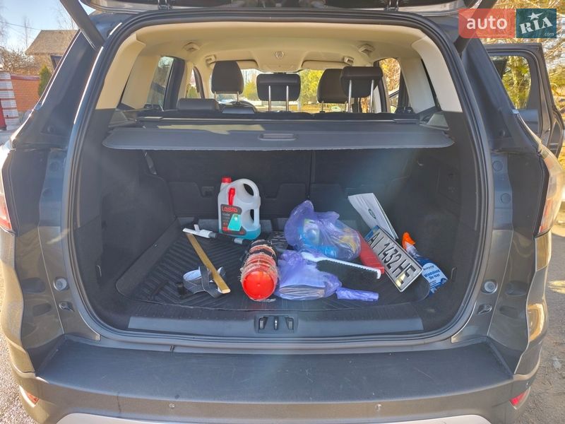 Внедорожник / Кроссовер Ford Kuga 2017 в Киеве