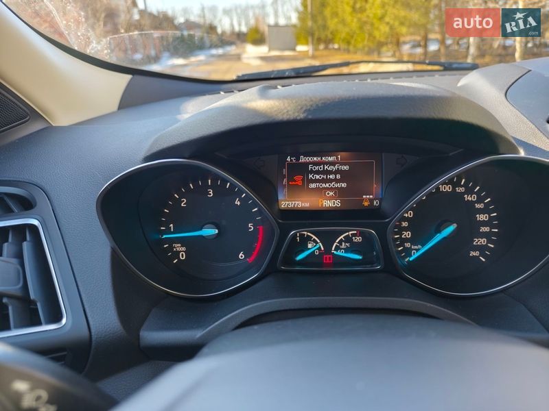 Внедорожник / Кроссовер Ford Kuga 2017 в Киеве