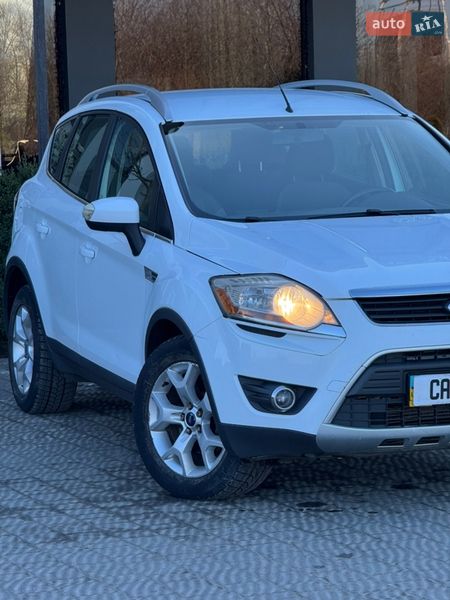 Позашляховик / Кросовер Ford Kuga 2010 в Стрию